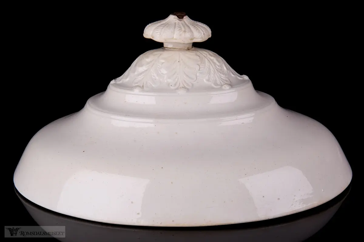 Fat med lokk - Romsdalsmuseet / DigitaltMuseum