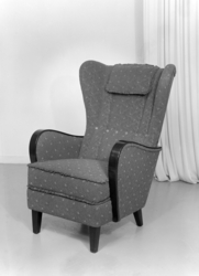 Lenestol. Ørelappstol.