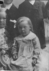 Portrett, av fotografi. Navnet er Martha Risan