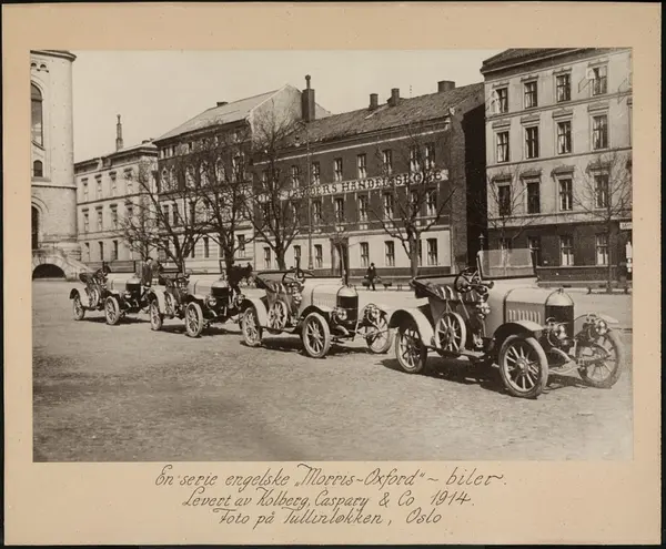 "Morris-Oxford"-biler levert av Kolberg, Caspary & Co.