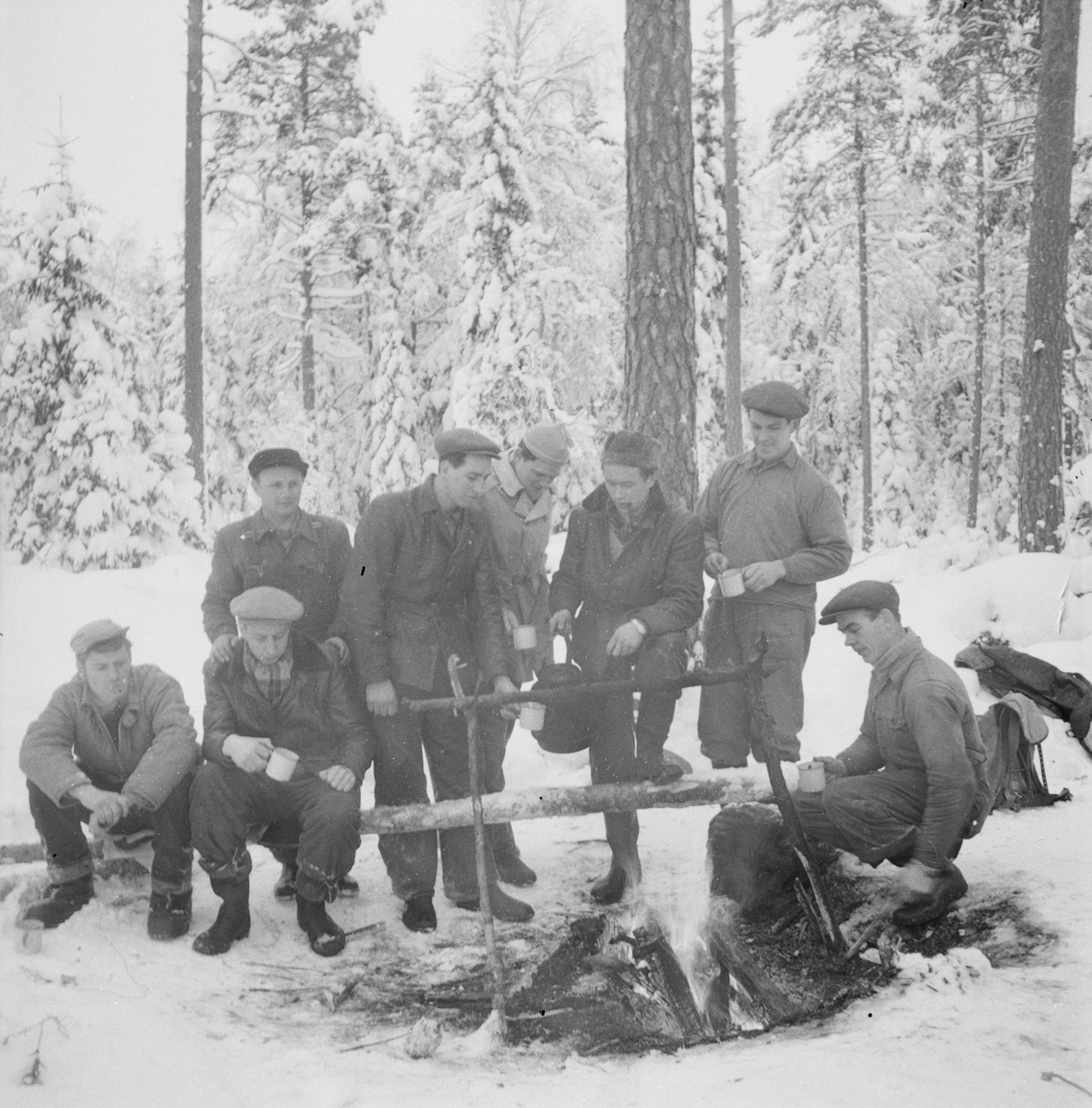 Motorsågskurs, Frossarbo, Skuttunge socken, Uppland 1953