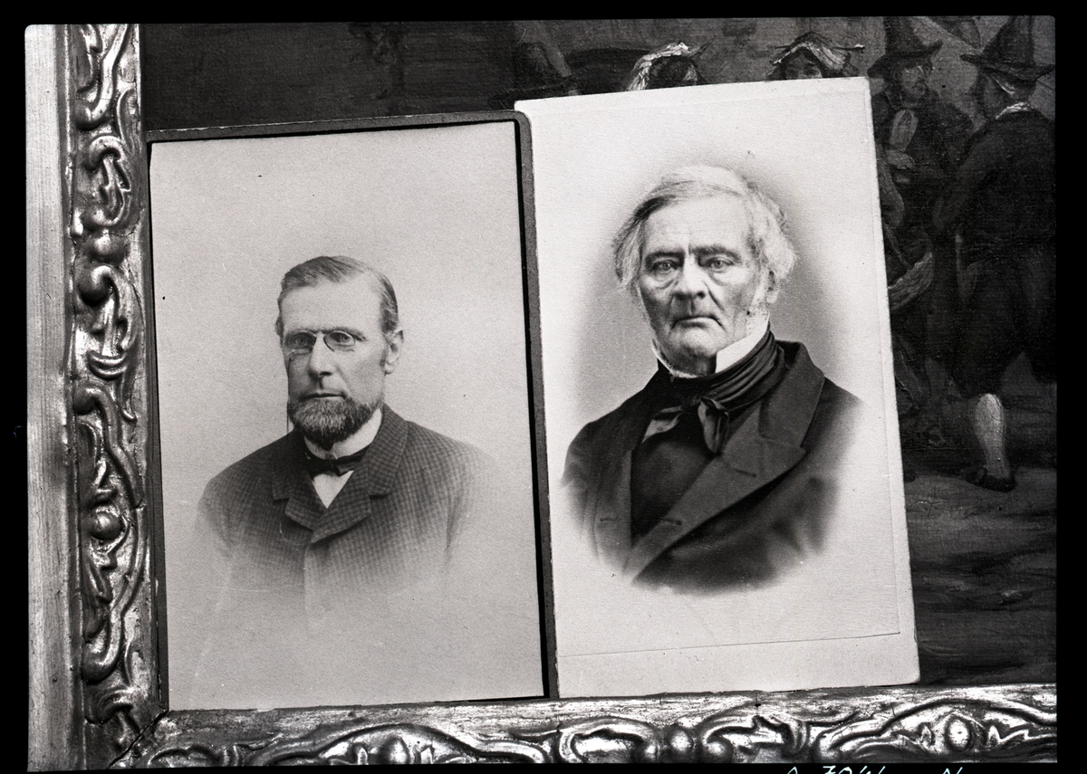 Två mansporträtt, namnen är okända. Den ena mannen har skägg och glasögon, den andre har polisonger.