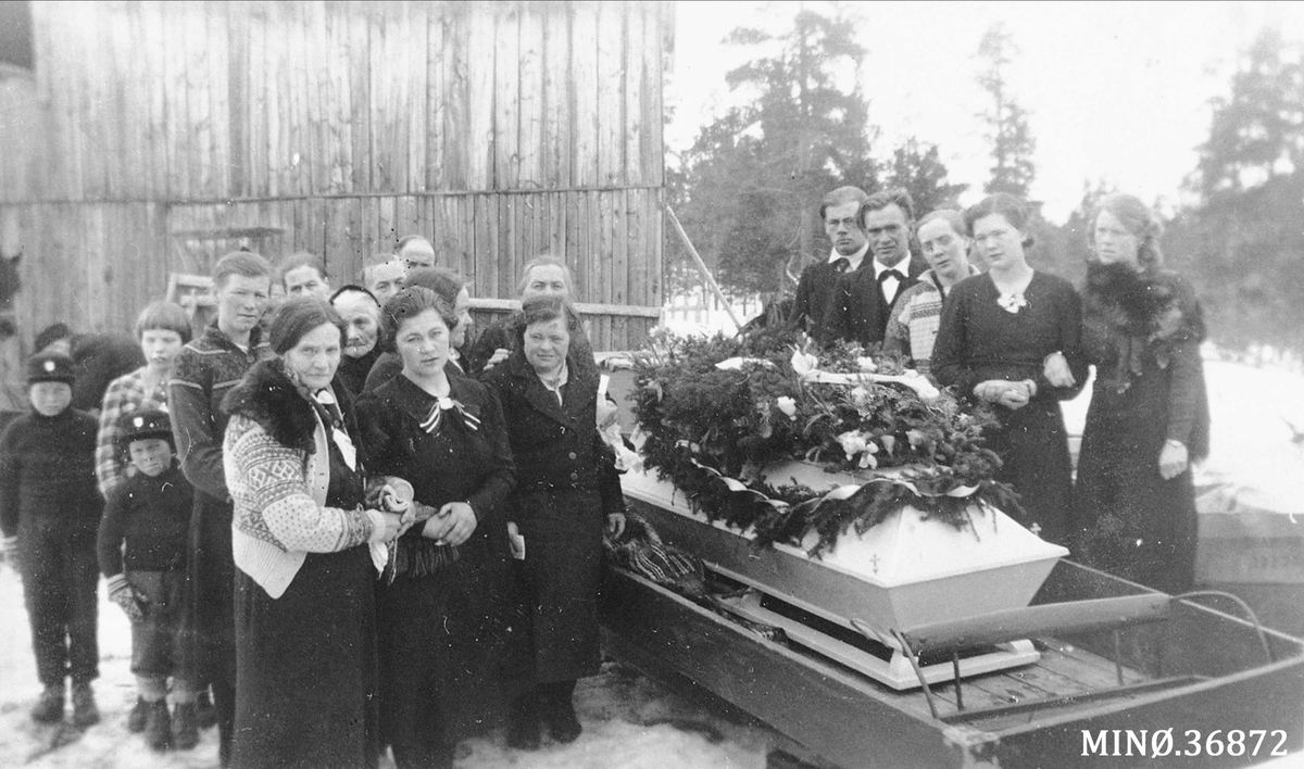 Begravelse på Liseth - Jens Liseth. 