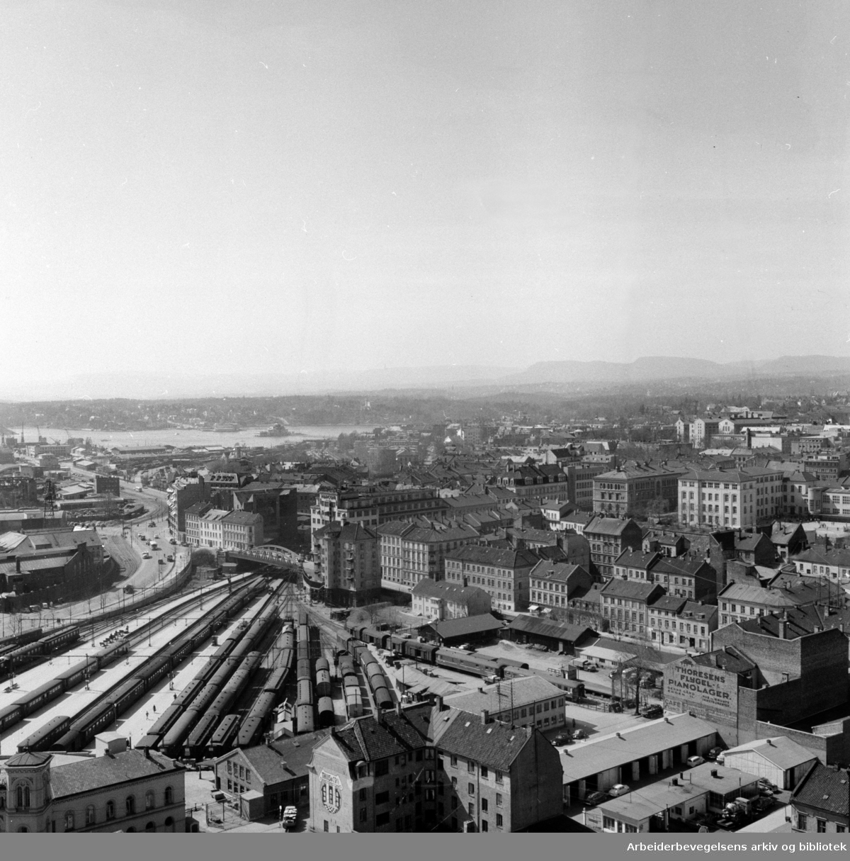 Rådhuset: Utsikten. Juni 1960