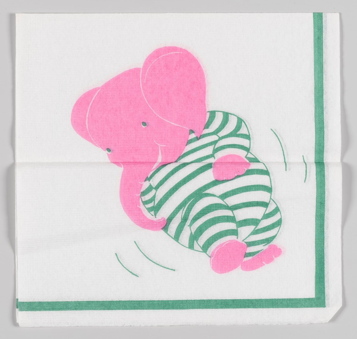En rosa elefant i en hvit og grønnstripet drakt.