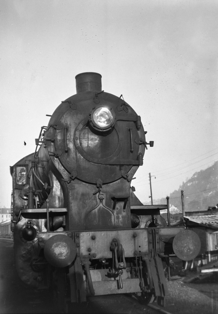 Damplokomotiv type 33a nr. 300 på Bergen stasjon