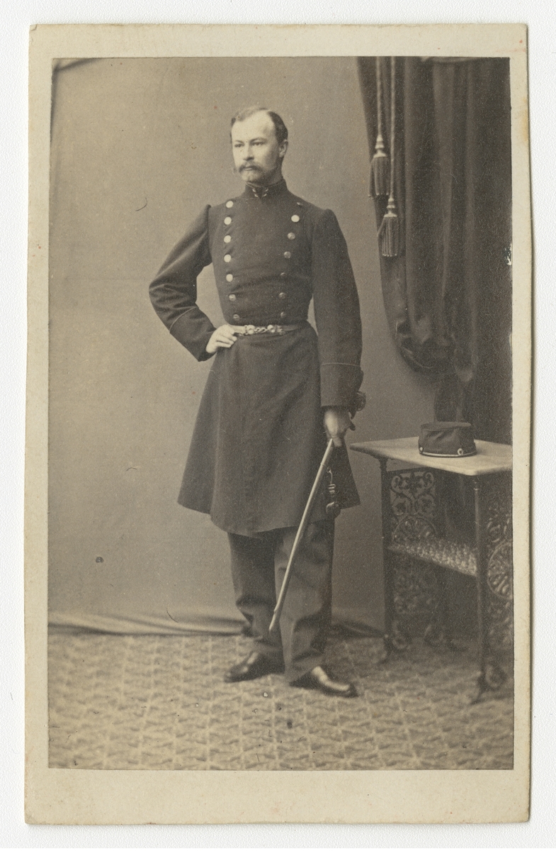 Porträtt av Jacob Baltzar Kallenberg, löjtnant vid Västgöta-Dals regemente I 16.