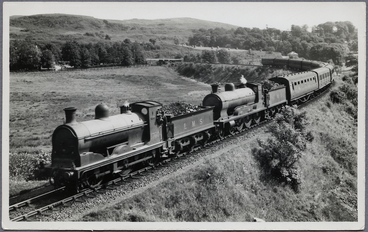 Ånglok, London Midland Scottish Railway, L.M.S. 3F 17604, L.M.S. HR Castle 14691 "Brodie Castle".
