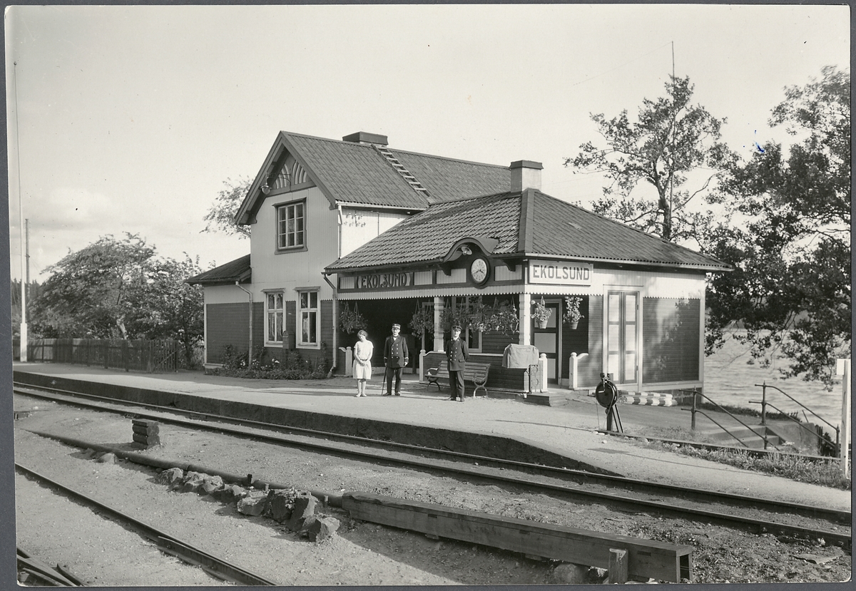 Öppnad 20.10.1879 . Den ursprungliga stationsbyggnaden ersatt av en ny 1905