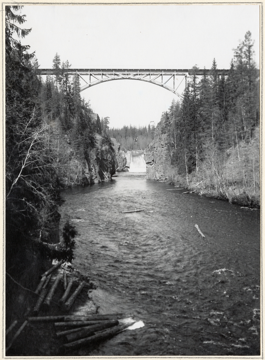 Bro över Emån på linjen Orsa - Sveg.
