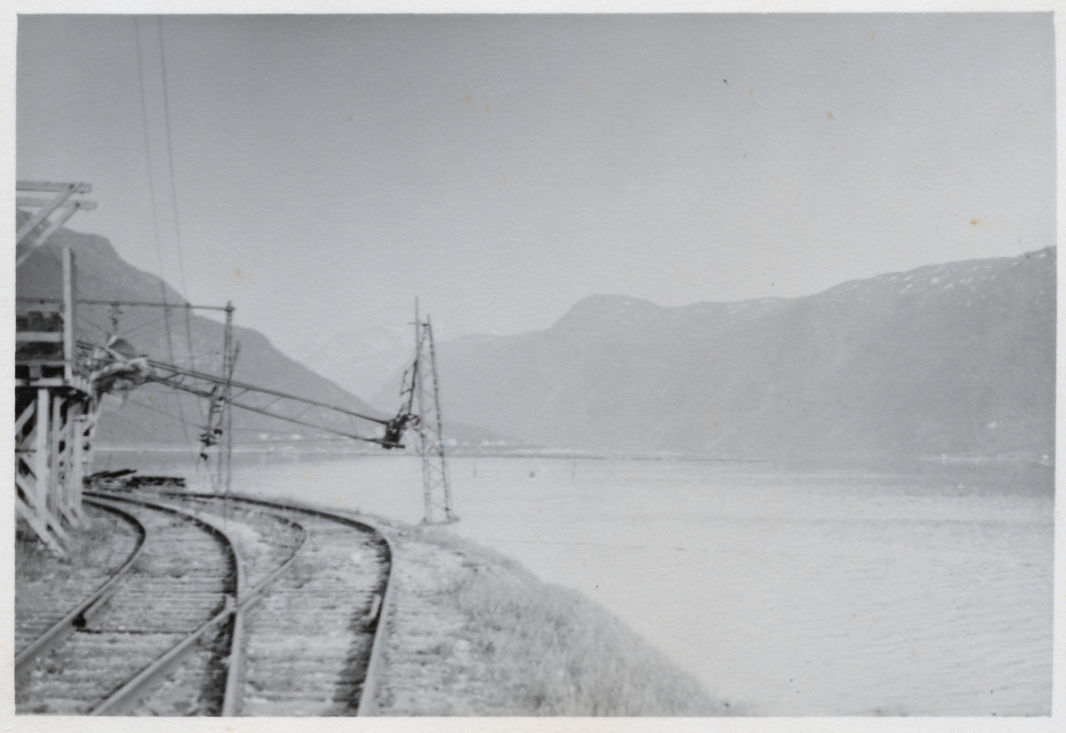 Bombning av järnvägar i Narvik, Norge.