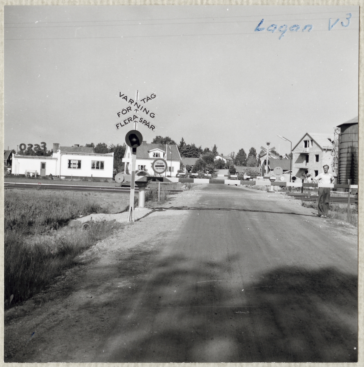 Järnvägsövergång vid Lagan, på sträckan mellan Vittaryd och Lagan.