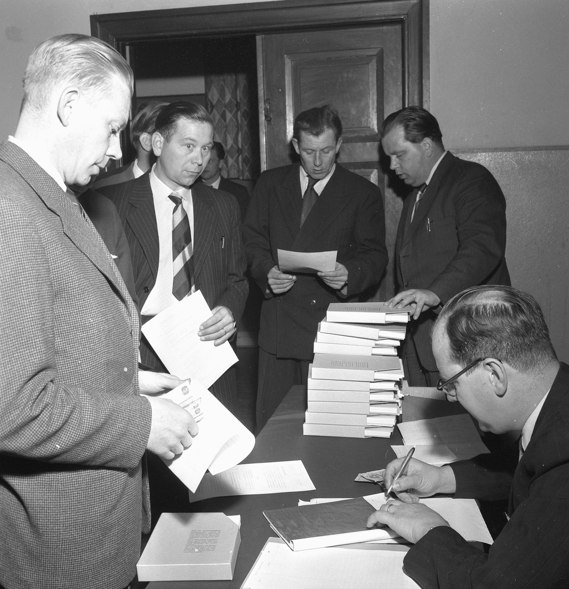 Kurs i egnahemsbygge.
November 1956.