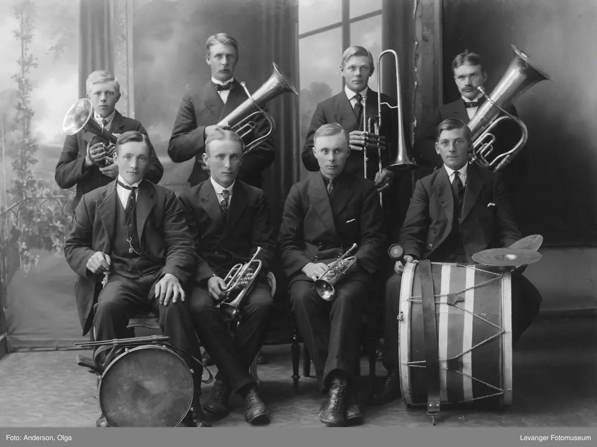 Musikklag, blåsere. - Levanger Fotomuseum DigitaltMuseum