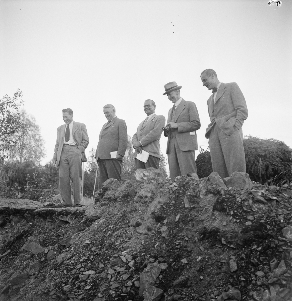 Vägförvaltningen, några män, Uppland 1948