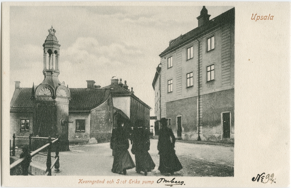 Vykort - "Kvarngränd och S:ct Eriks pump", Uppsala omkring 1900