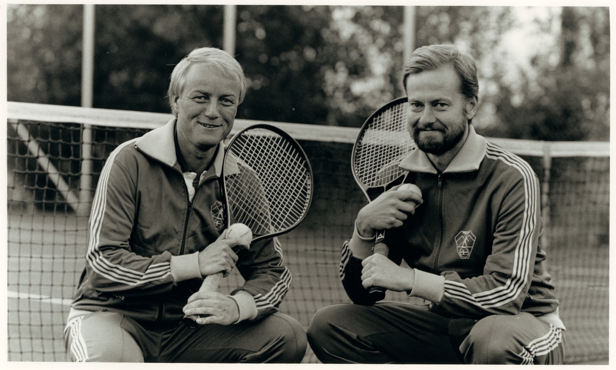Svenska Järnvägsföreningen, SvJF mästerskap i tennis i Eskilstuna. Deltagarna Örjan Jonsson och Klas Lindström 1986 års vinnare av mästerskapstiteln i dubbel.