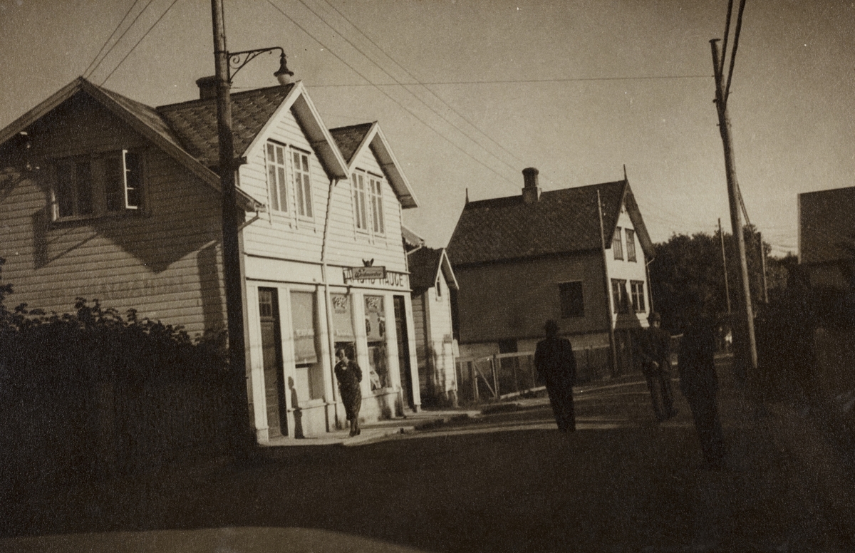Salhusveien sett mot sydvest 1935.