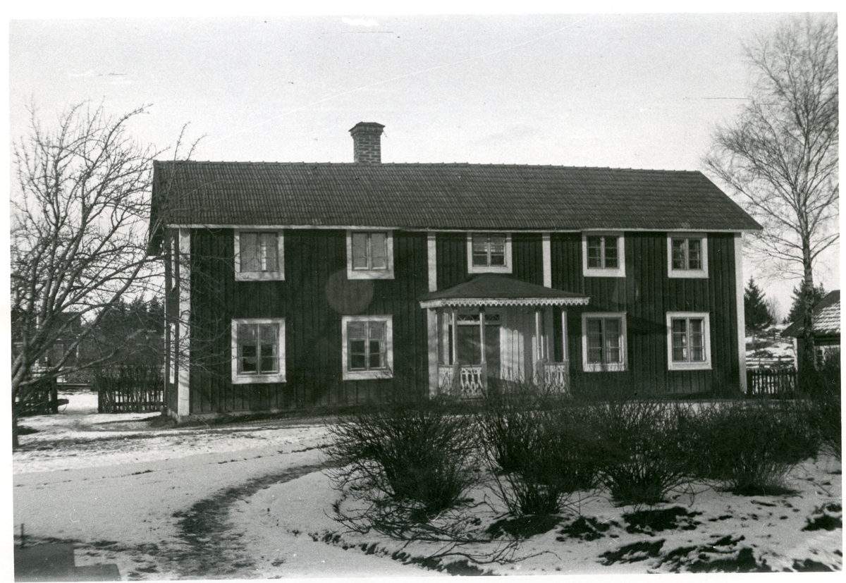 Munktorp sn, Köping.
Häljesta. "Gammal herrgård". 1935.