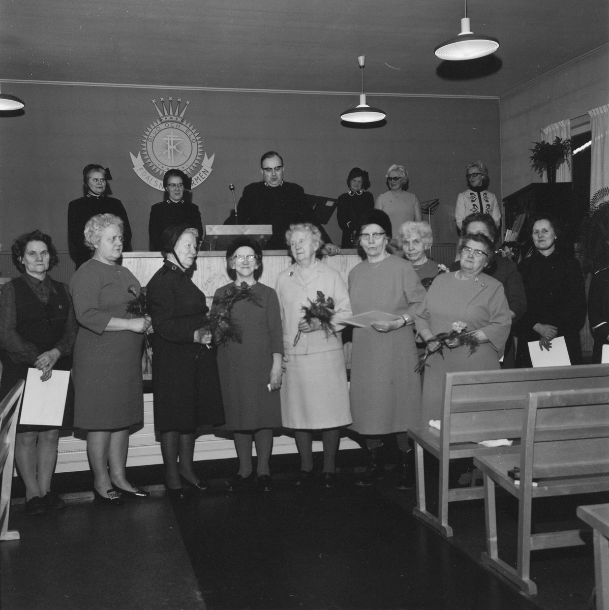 Tierps hemförbund hyllad med diplom, Uppland, februari 1972