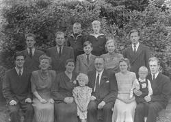 Oskar Tegnander med familie