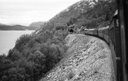 Diesellokomotiv Di 3 631 med dagtoget fra Trondheim til Bodø