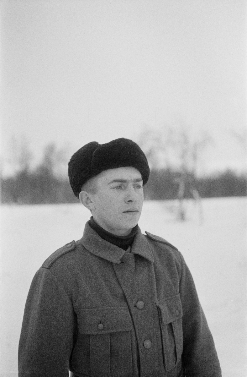 Porträttfoto av Tauno Saimaa, finsk frivillig under finska vinterkriget. Bild från F 19, Svenska frivilligkåren i Finland, 1940.