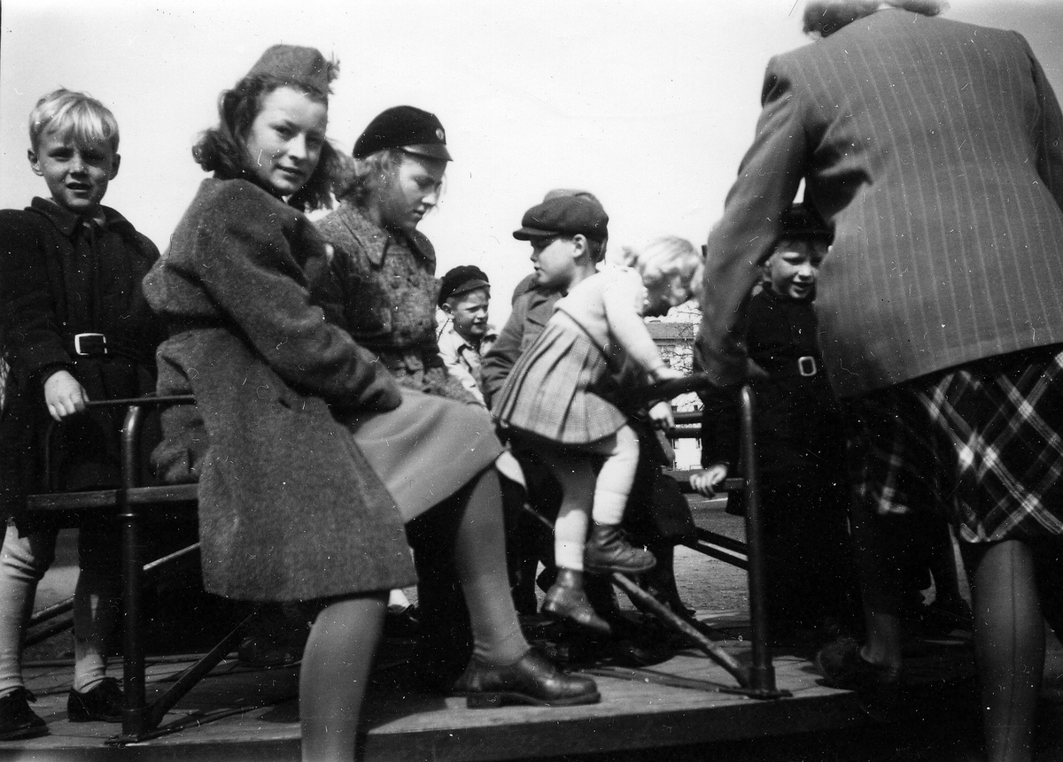 Halmstad. Lekplatsen vid Radioplan, 1953.