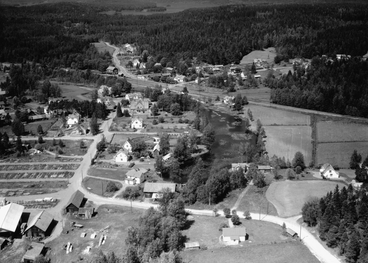 Flygfoto över Hult i Eksjö kommun, Jönköpings län. 769/1964