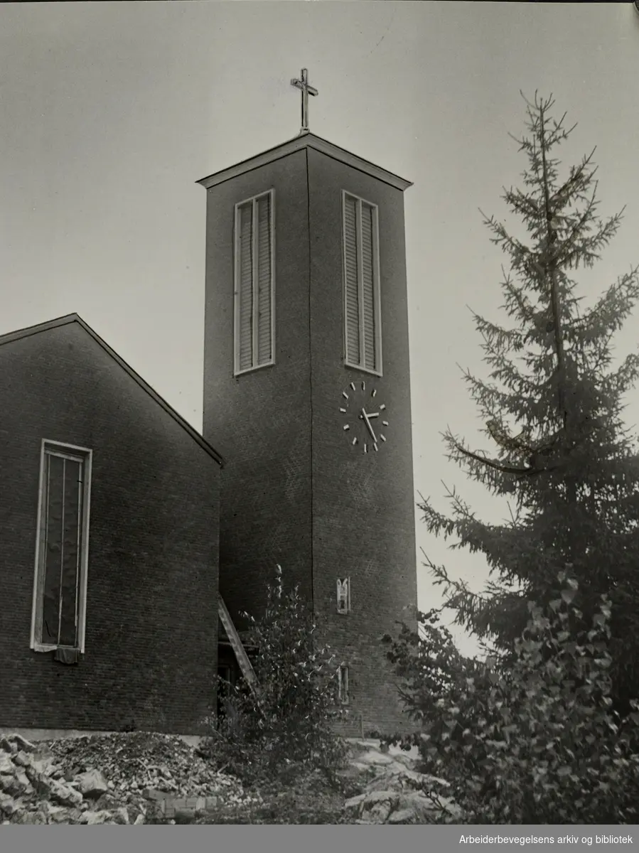 Røa kirke. August 1939