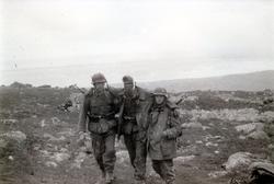 Litzafronten juli 1941 - oktober 1944. En skadet soldat støt