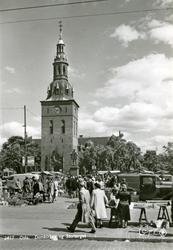 Stortorget med Oslo Domkirke. Postkort. Slutten av 1940-tall