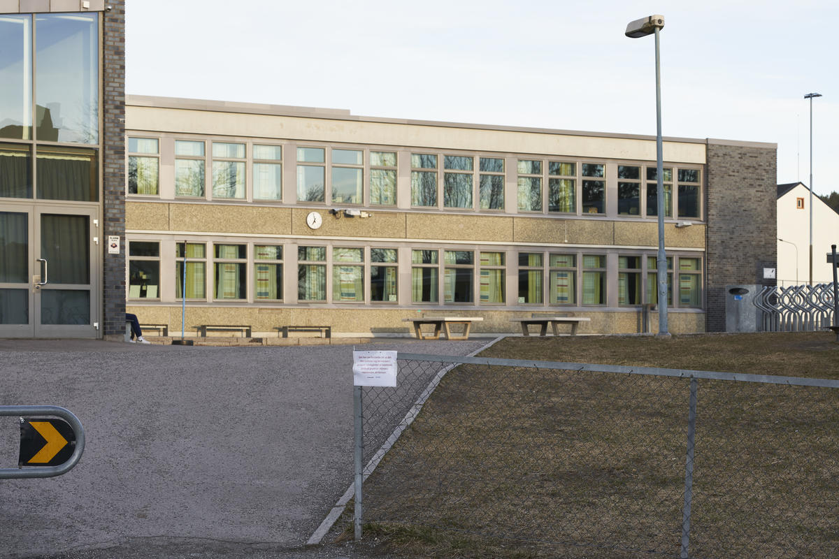 Stengt Sagdalen skole på Strømmen under koronanedstengningen