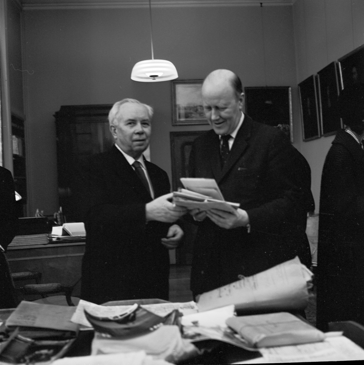Manuskript och klipparkiv, gåvor från Ivar Lo-Johansson till Carolina Rediviva, Uppsala, februari 1963