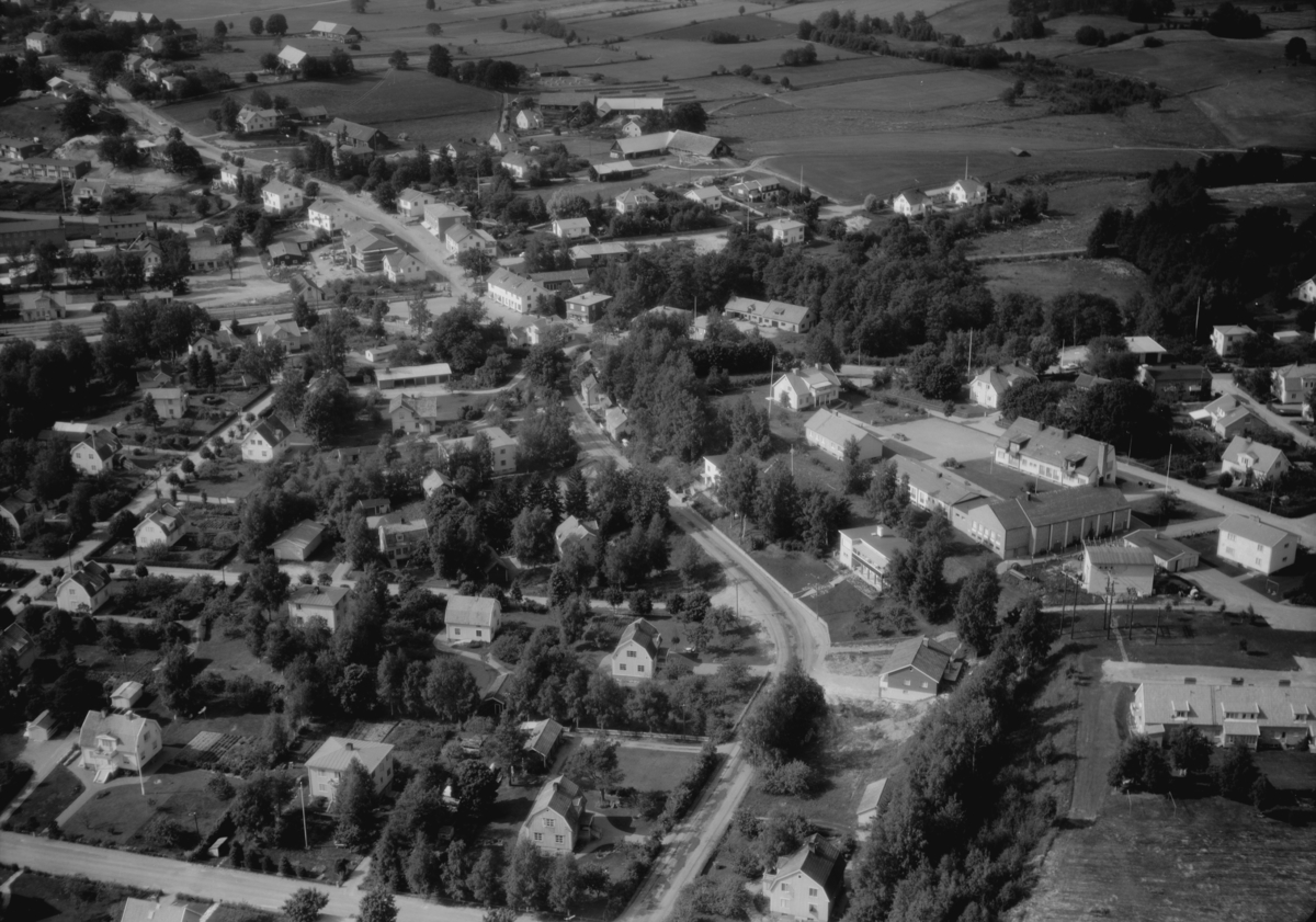 Flygfoto över Landsbro i Vetlanda kommun, Jönköpings län. 1218 / 1966