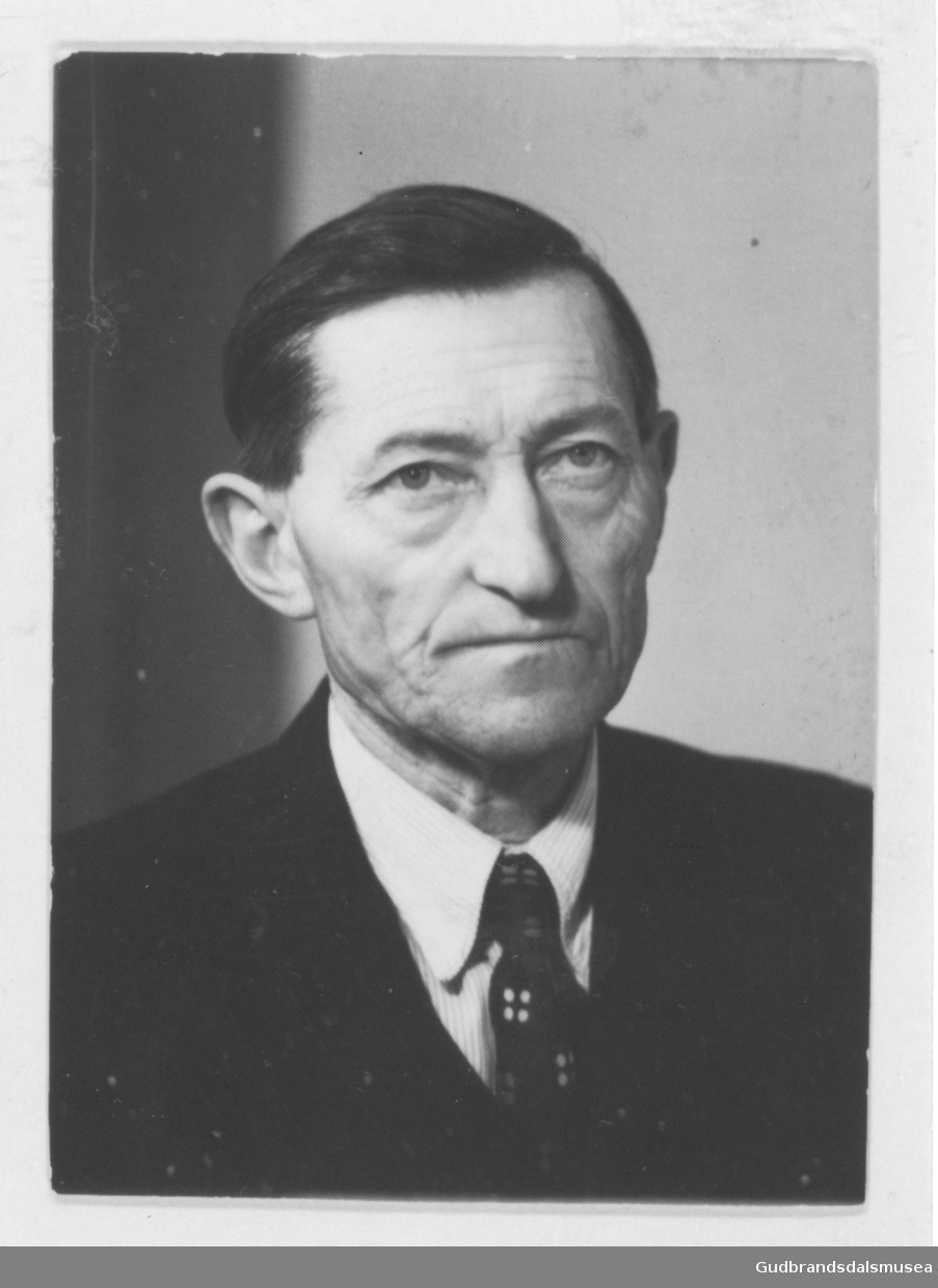 Ola F. Gjeilo (f. 1891).  
Ordførar i Skjåk 1926-1928 og 1932-1934