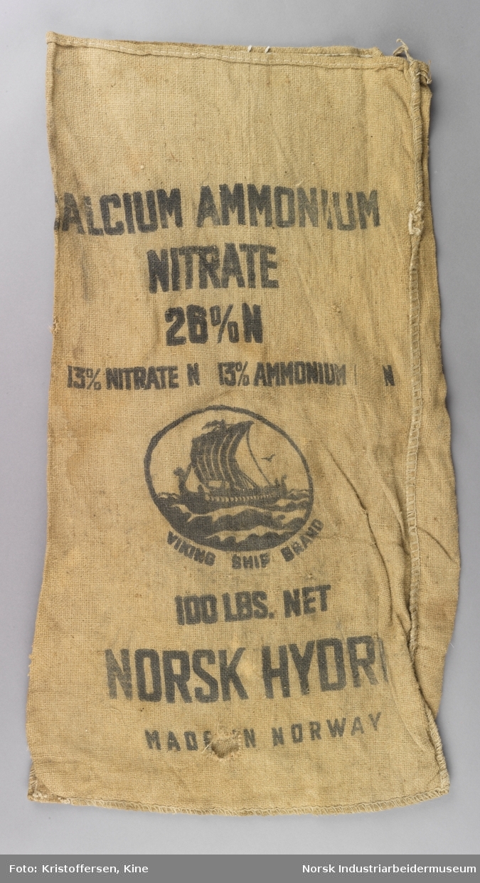 Emballasje fra Norsk Hydros produksjon av Calcium Ammonium Nitrate.