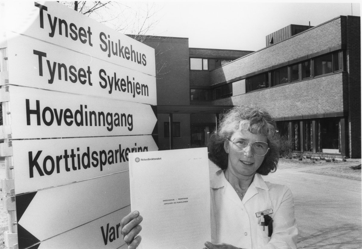 Sykehusrapport 1991. Sjefssykepleier Karin Tronslien