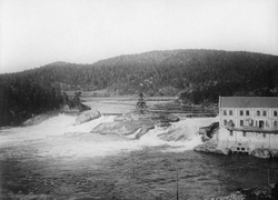 "Skotfossen i 1897"