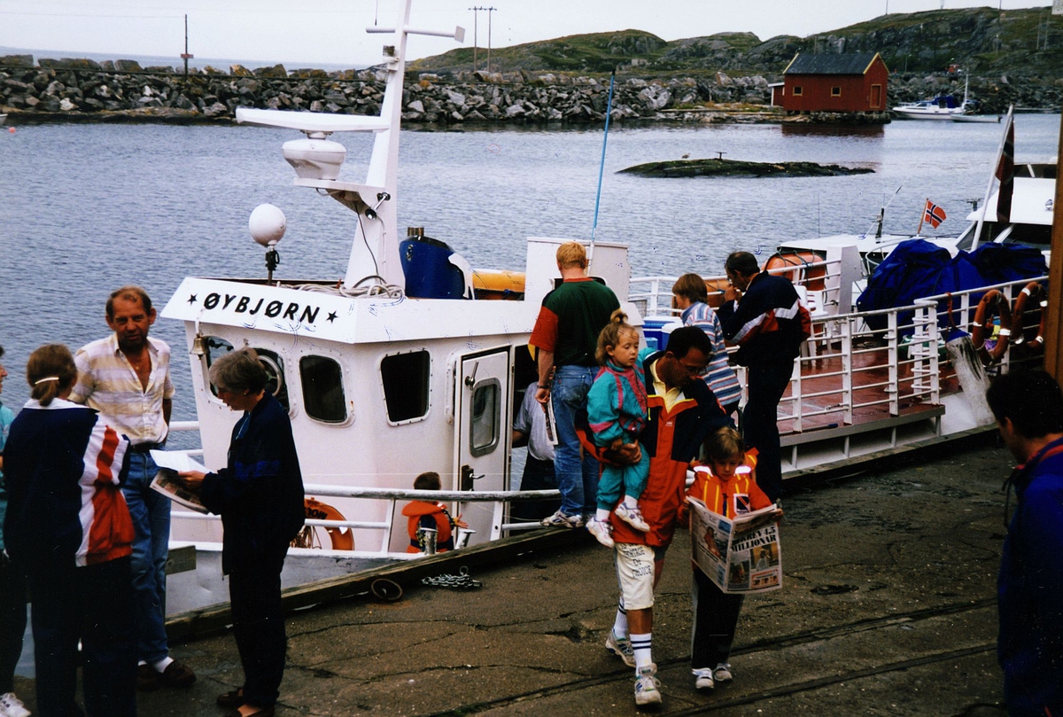 omdeling, Bjørnsund, båt, mennesker, utlevering av post