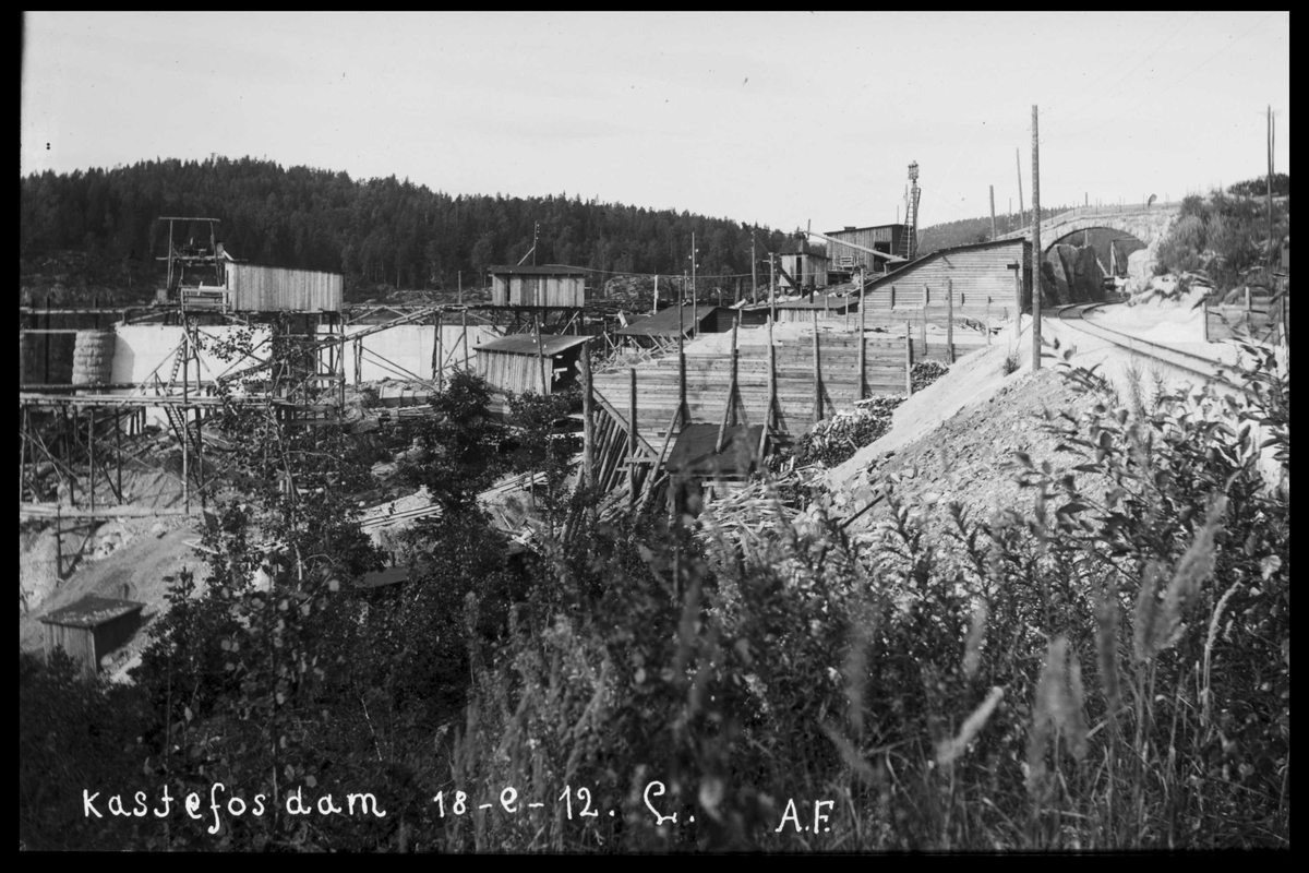 Arendal Fossekompani i begynnelsen av 1900-tallet
CD merket 0565, Bilde: 6
Sted: Haugsjå
Beskrivelse: Kastefoss dam