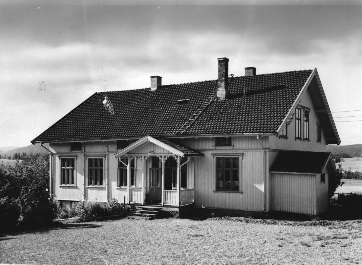 Hammer skole (gamle bygning) - Museene i Akershus / DigitaltMuseum