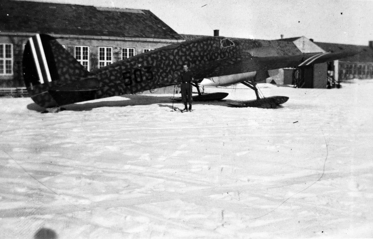 Caproni (Ca. 310 503 cn:363) fly på Kjeller, innkjøpt 1939. Flyet ble populært kalt "Klippfiskbomberen".