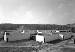 Anleggsarbeid og oversikt over atriumshus på Ammerud, bydel 