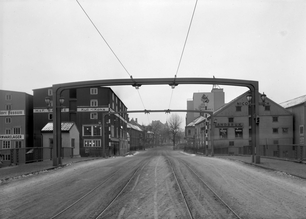 Jernbanebrua mot Søndre gate