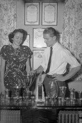 Arnfinn Bergmann med frue