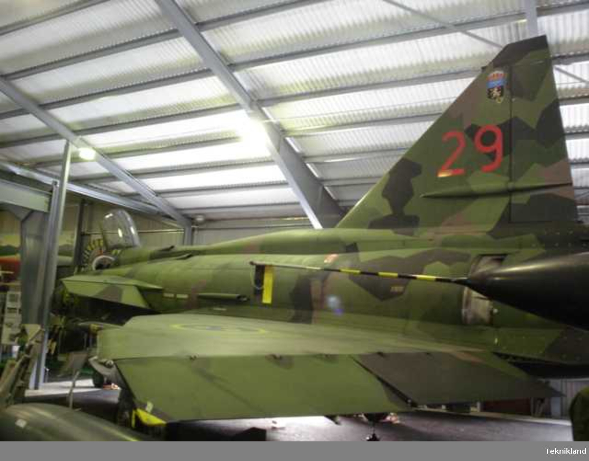 SAAB AJ 37 Viggen nr 37097.
Exemplaret är komplett och i orört skick.
Flygplanet är deponerat från Flygvapenmuseum.