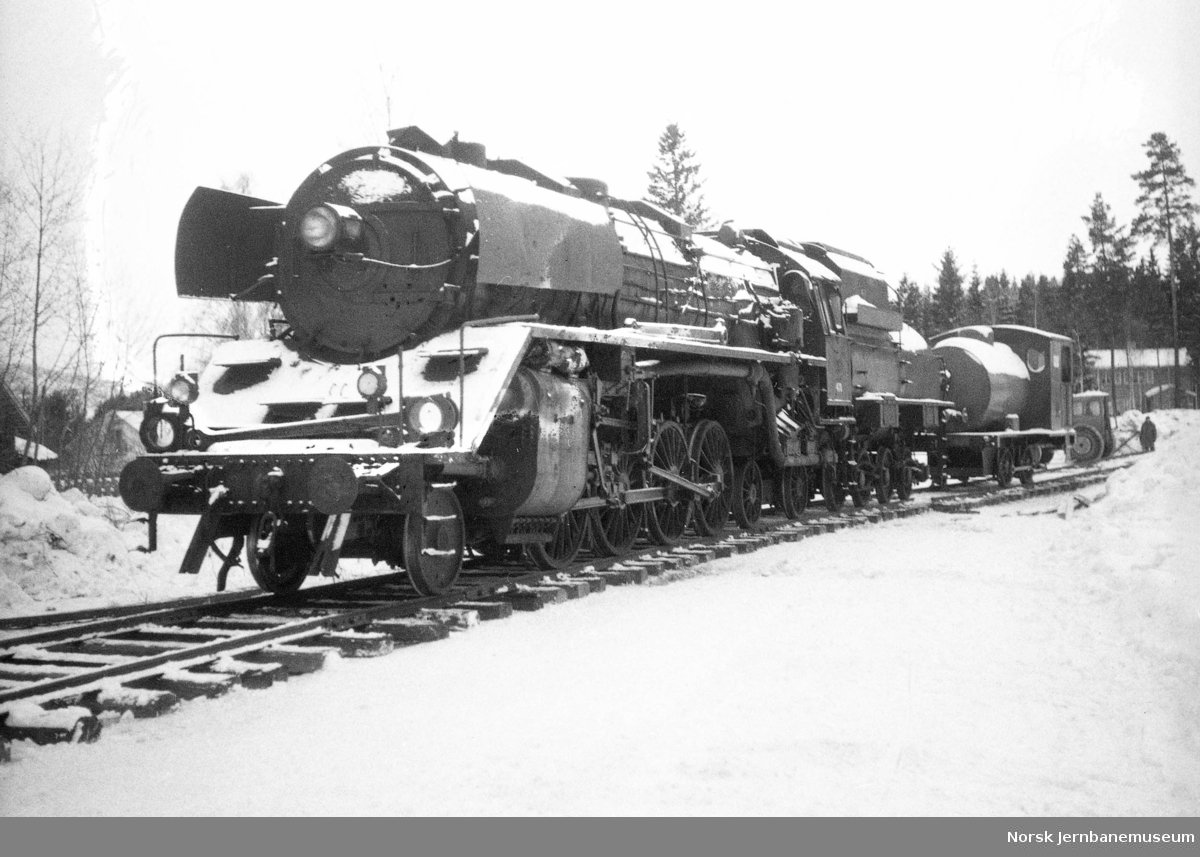 Damplokomotiv NSB type 49 nr. 470 "Dovregubben"