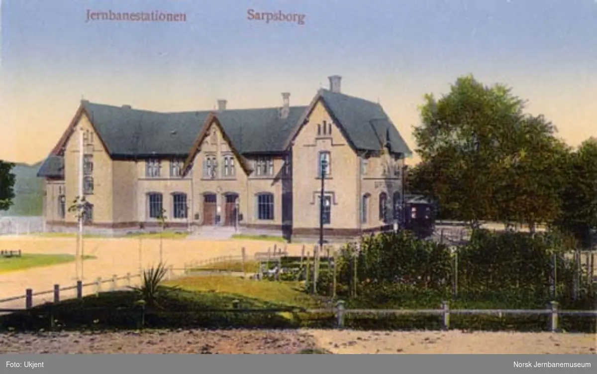 Sarpsborg stasjonsbygning, bysiden