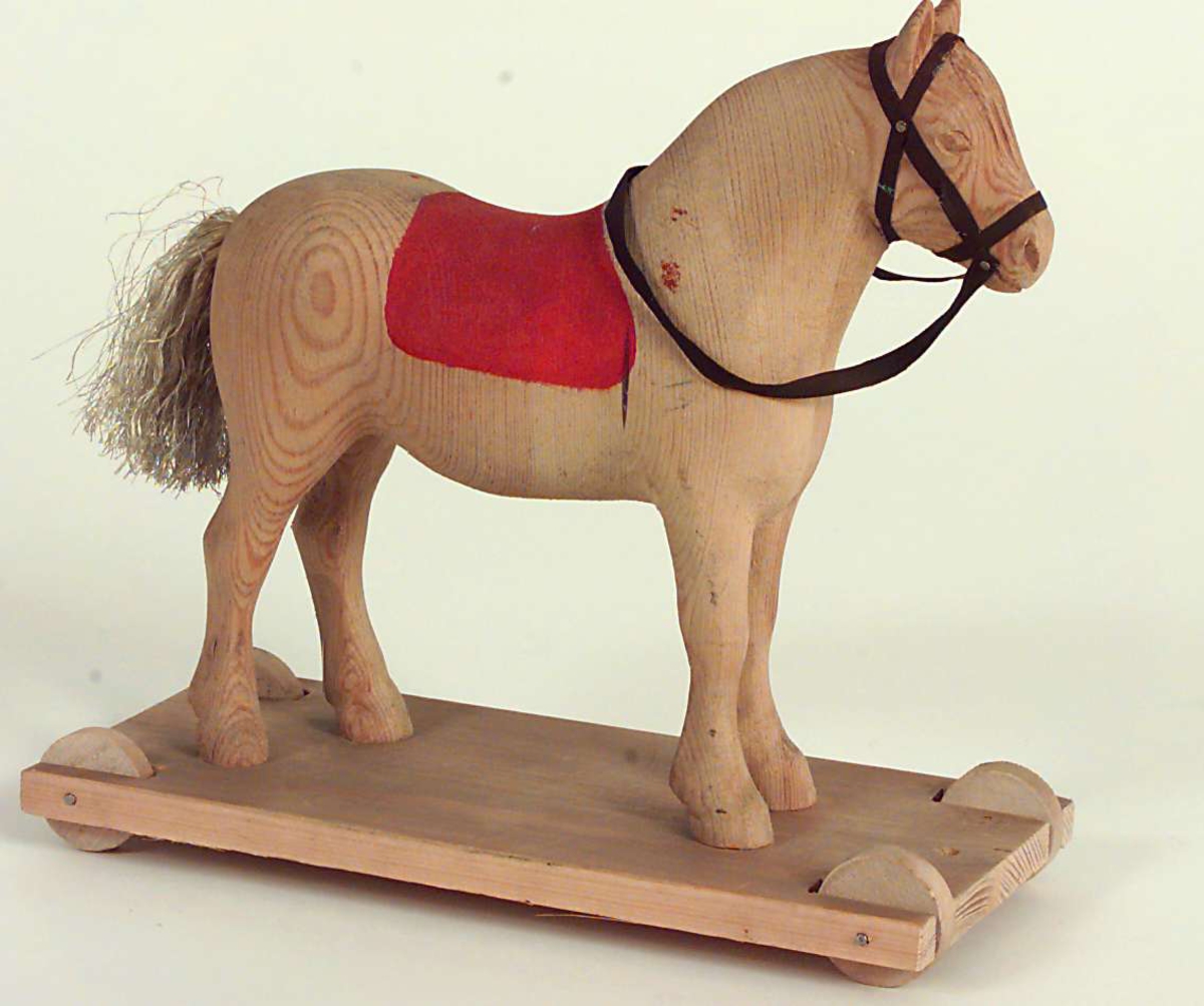 Figur, hest på hjul